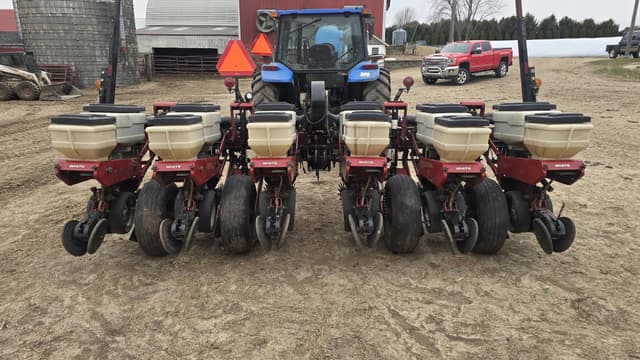 Image of White 6106 equipment image 2