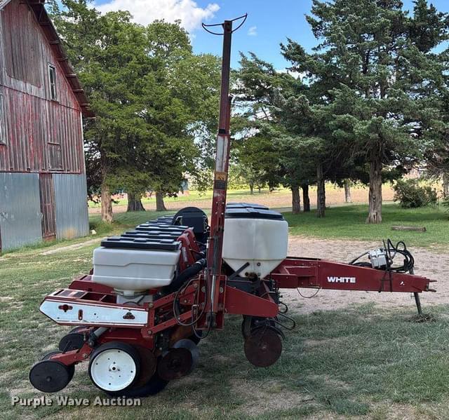 Image of White 6106 equipment image 3