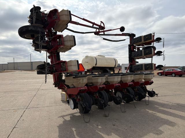 Image of White 6122 equipment image 2