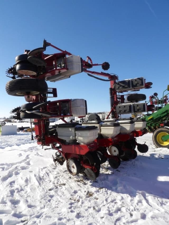 Image of White 6138 equipment image 2