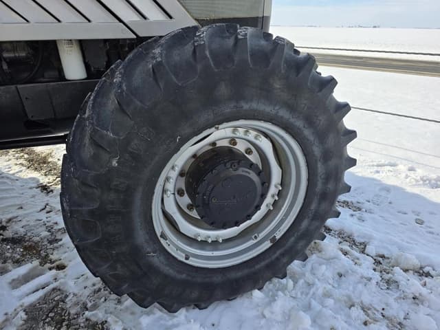 Image of White 6175 equipment image 4