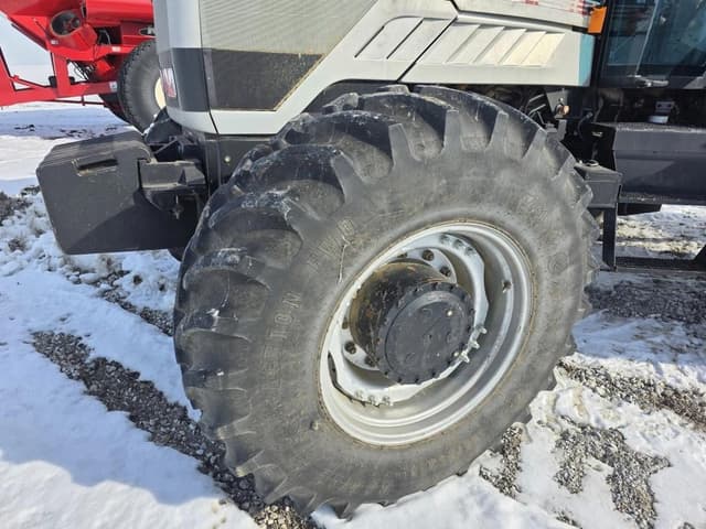 Image of White 6175 equipment image 1