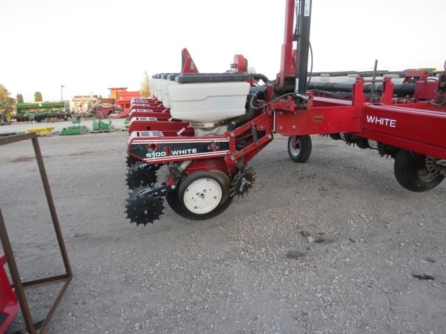 Image of White 6180 equipment image 1