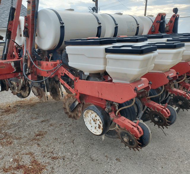 Image of White 6180 equipment image 2