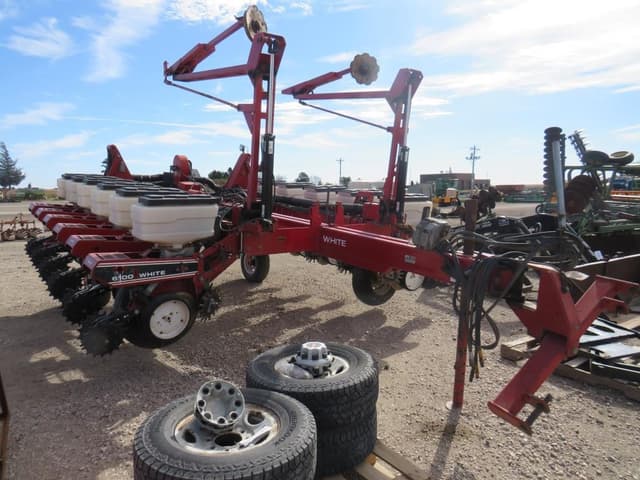 Image of White 6180 equipment image 1