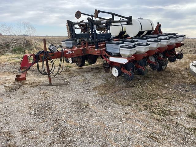 Image of White 6180 equipment image 1