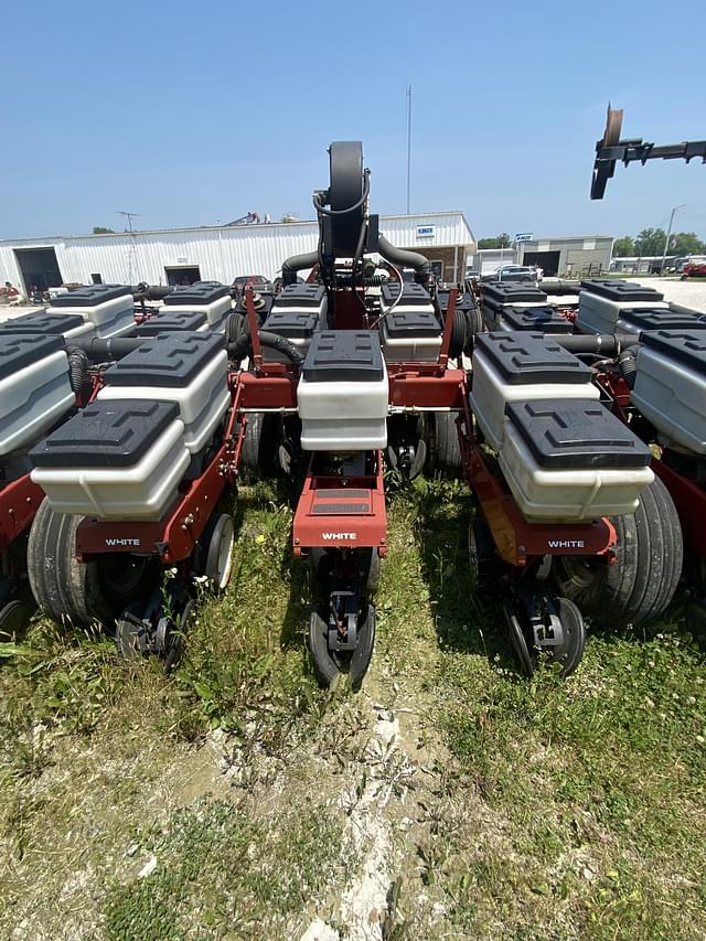 Image of White 6342 equipment image 1