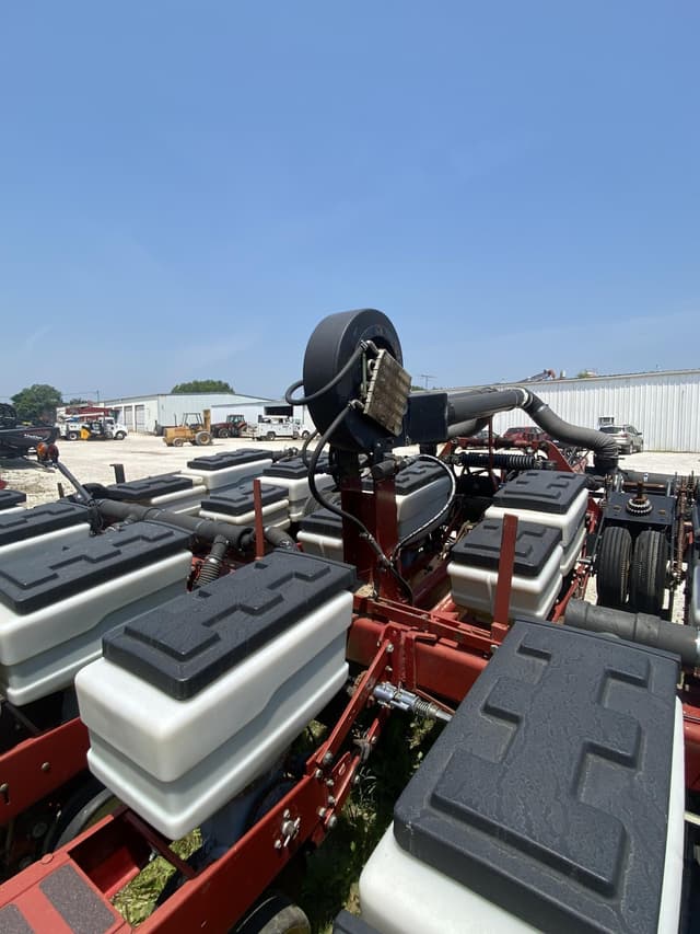 Image of White 6342 equipment image 4