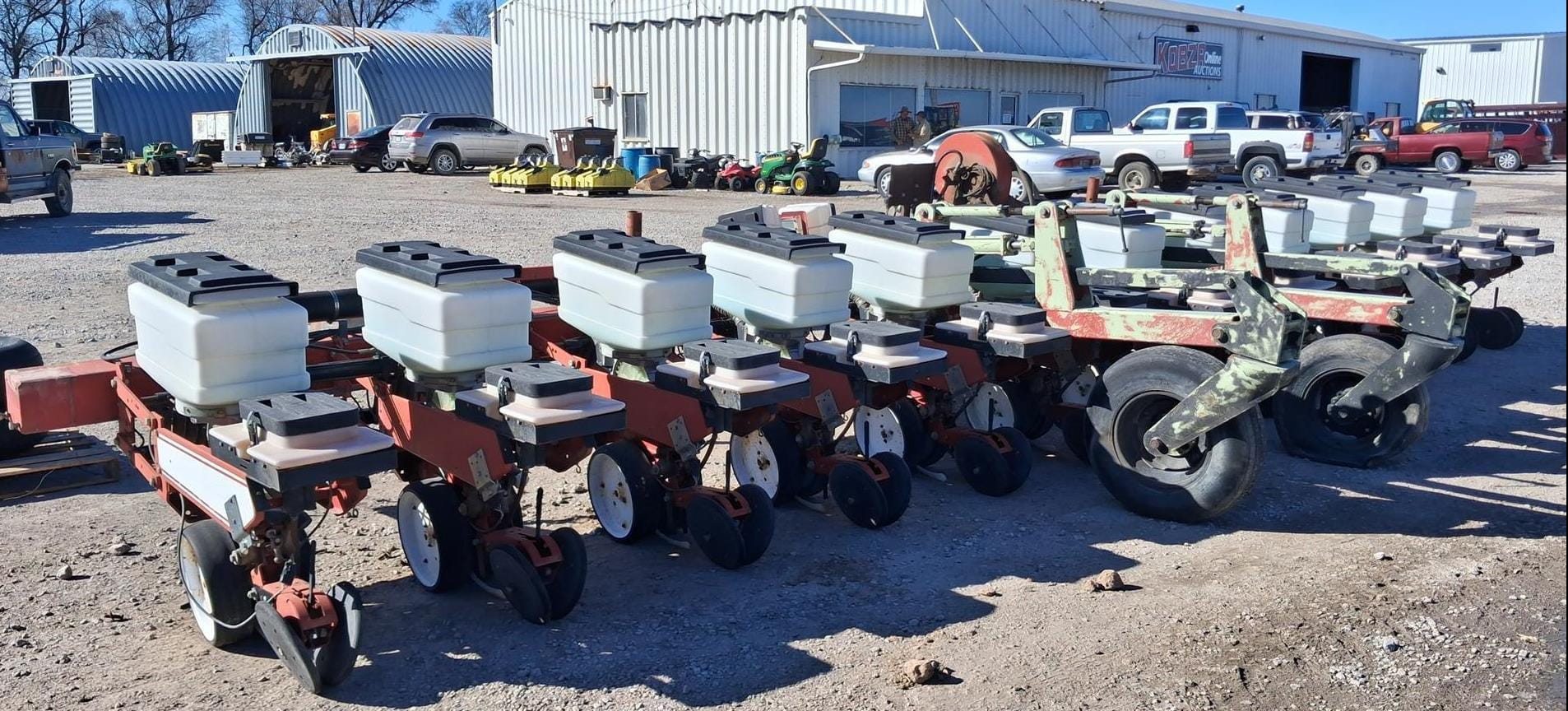 White 6722 Equipment Image0