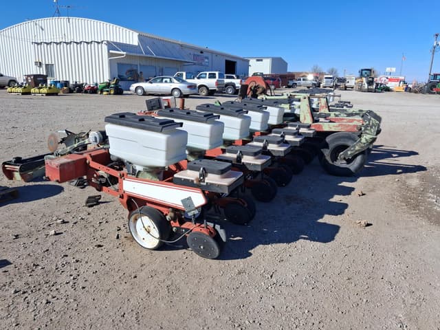 Image of White 6722 equipment image 4