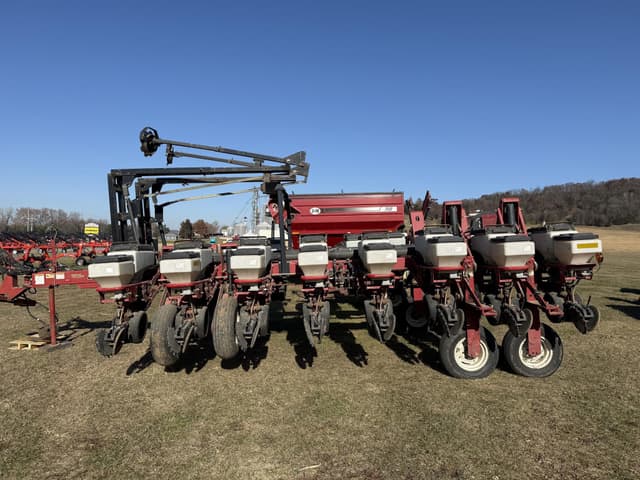 Image of White 8180 equipment image 3