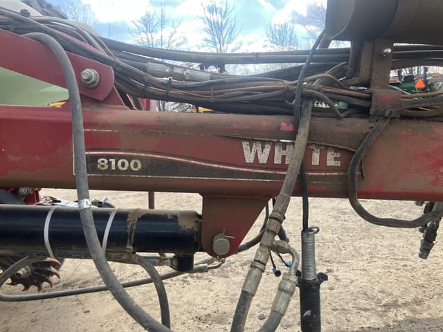 Image of White 8415 equipment image 3