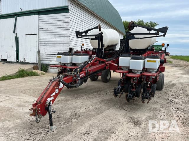Image of White 8415 equipment image 1