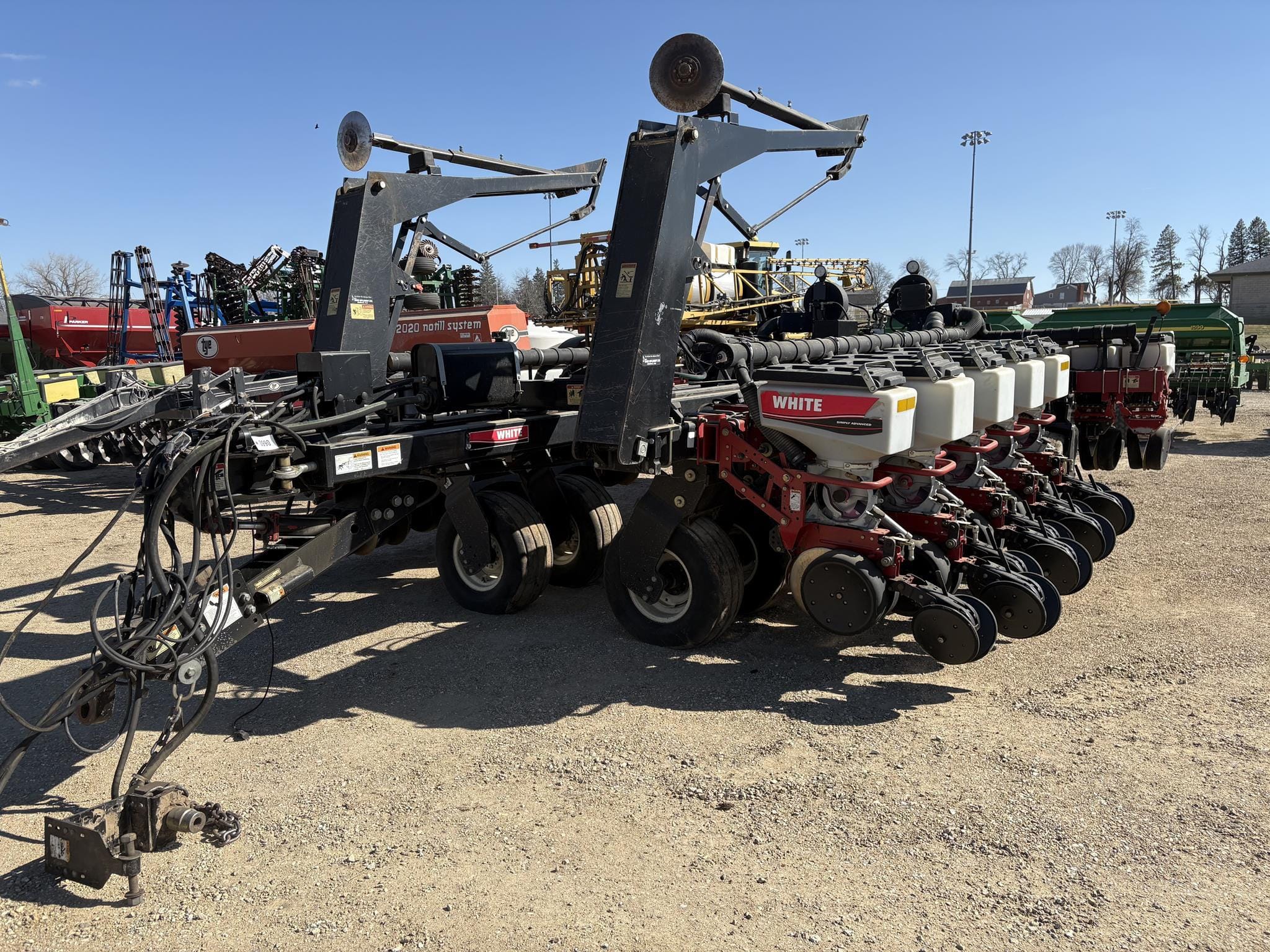 White 8500 Equipment Image0