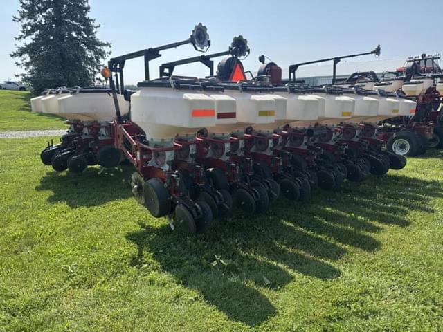 Image of White 8500 equipment image 1