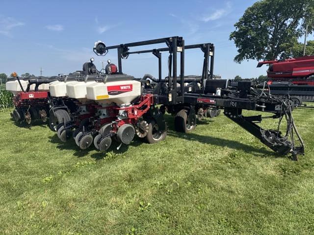 Image of White 8500 equipment image 3