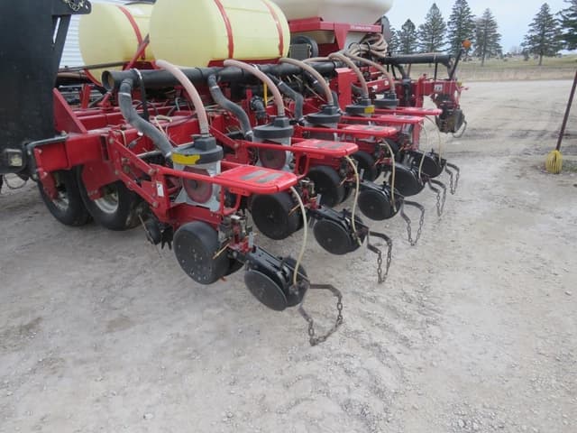 Image of White 8500 equipment image 2