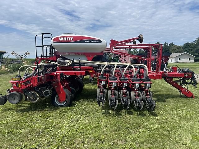 Image of White 8523 equipment image 4
