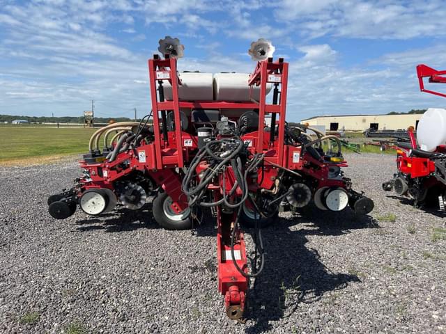 Image of White 8523 equipment image 1