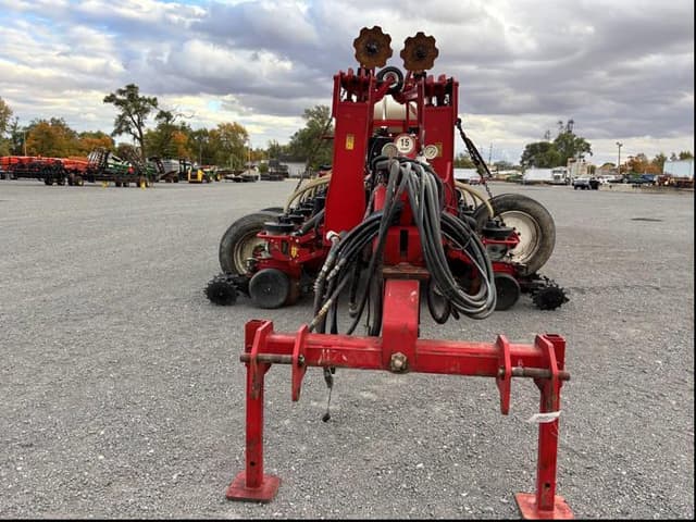 Image of White 8800 equipment image 2