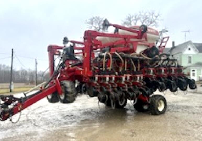 Main image White 8831