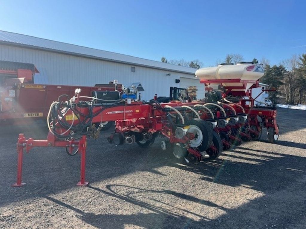 White 9816 Equipment Image0