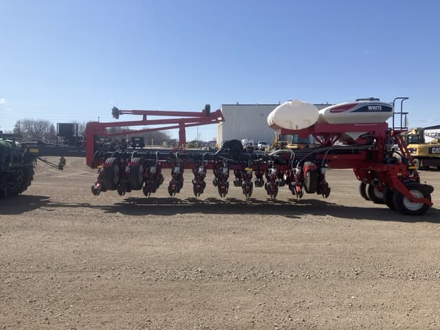 Image of White 9824 equipment image 2