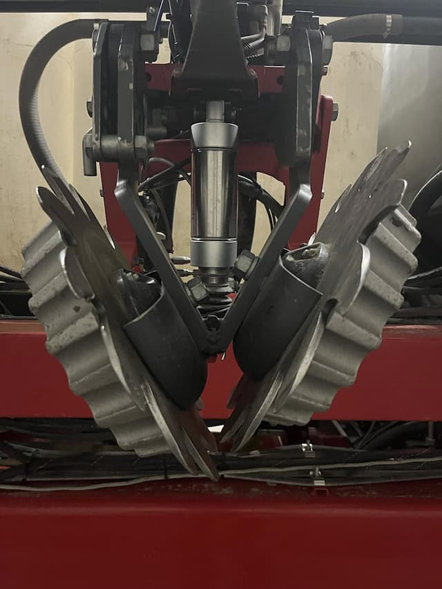 Image of White 9924VE equipment image 4