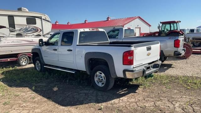 Image of Chevrolet 2500HD equipment image 3