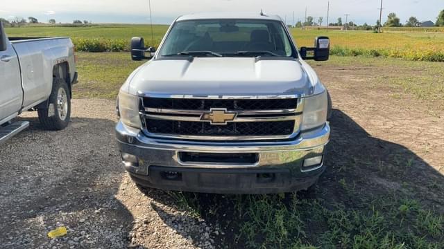 Image of Chevrolet 2500HD equipment image 4