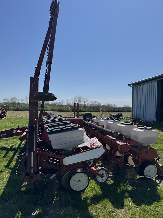 Image of White 6100 equipment image 2