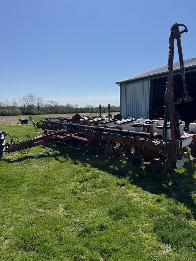 Image of White 6100 equipment image 1