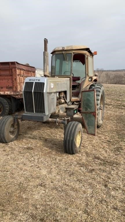 White 2-105 Equipment Image0