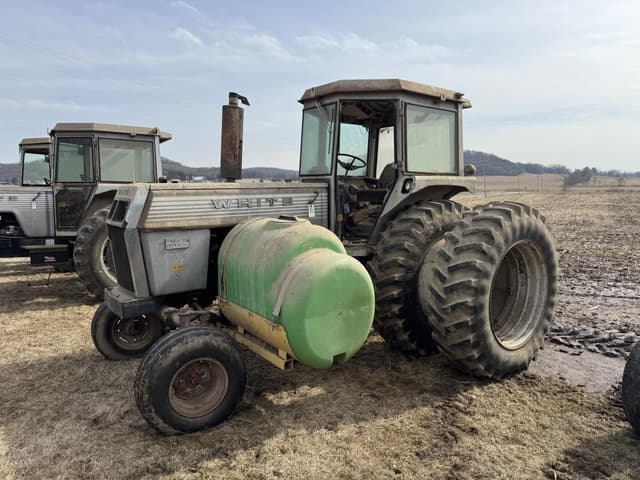 Image of White 2-105 equipment image 4