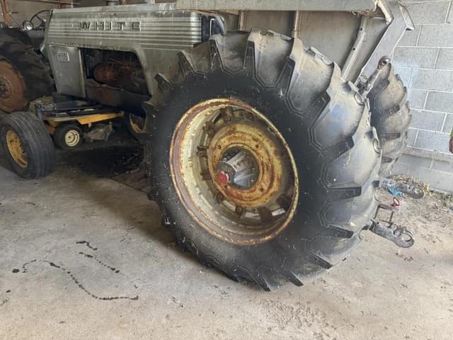 Image of White 2-70 equipment image 4