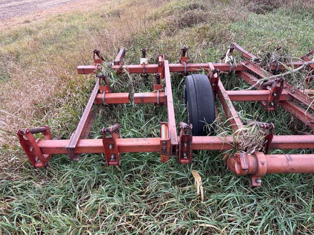 Image of White 285 equipment image 1