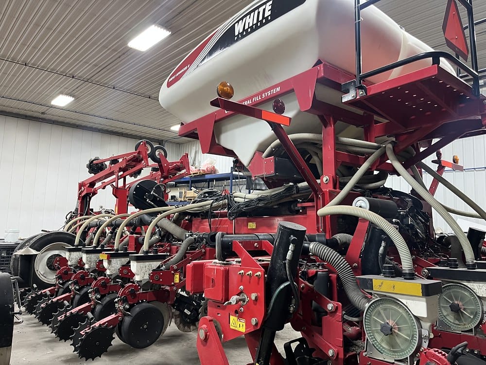 2014 White 9816 Equipment Image0