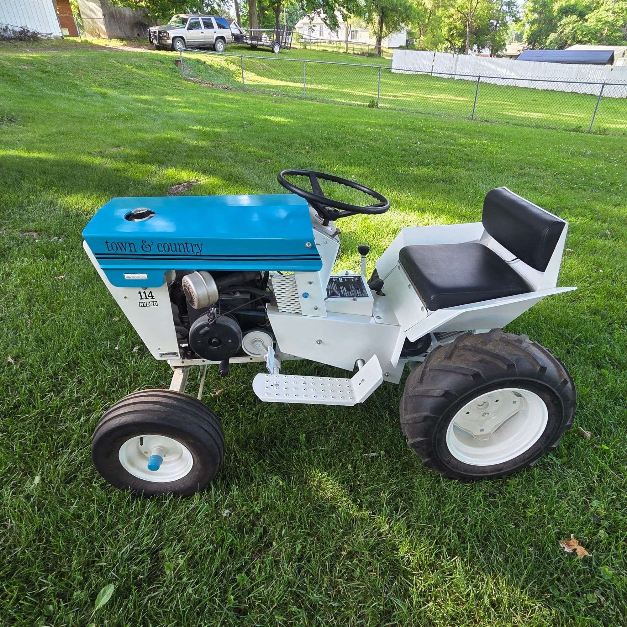 White 114 Equipment Image0