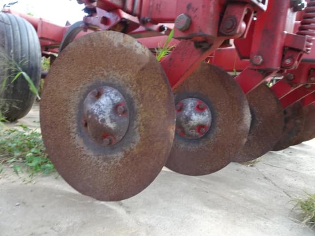 Image of White 400 equipment image 2