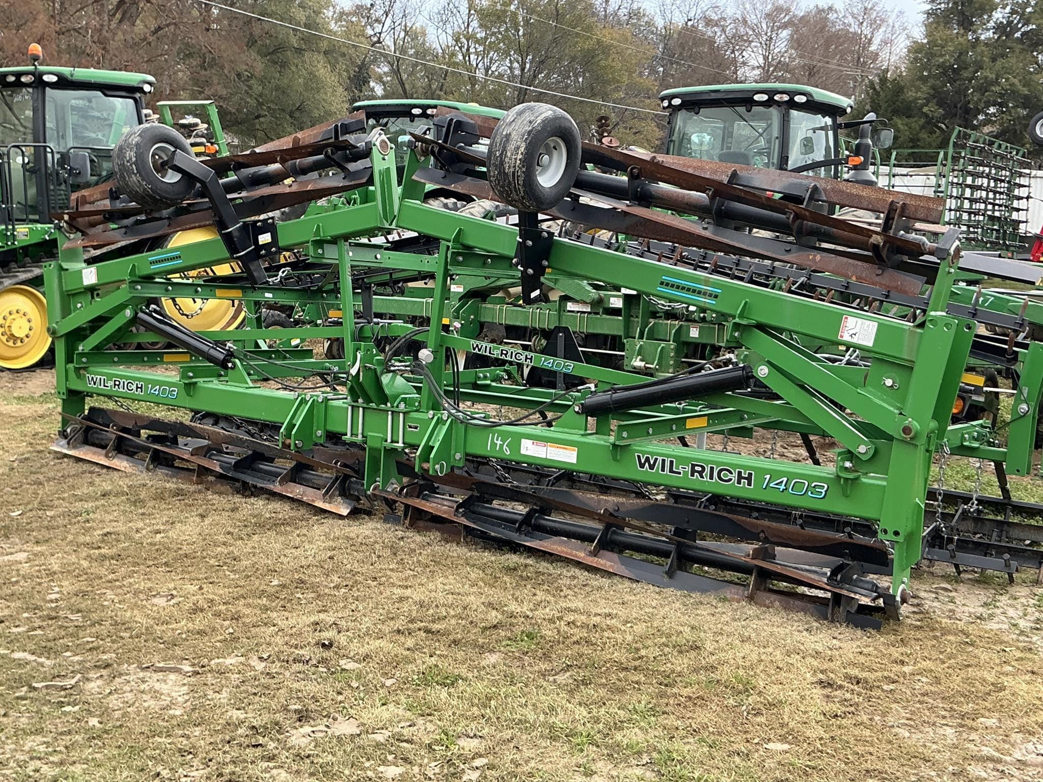 Wil-Rich 1403 Equipment Image0