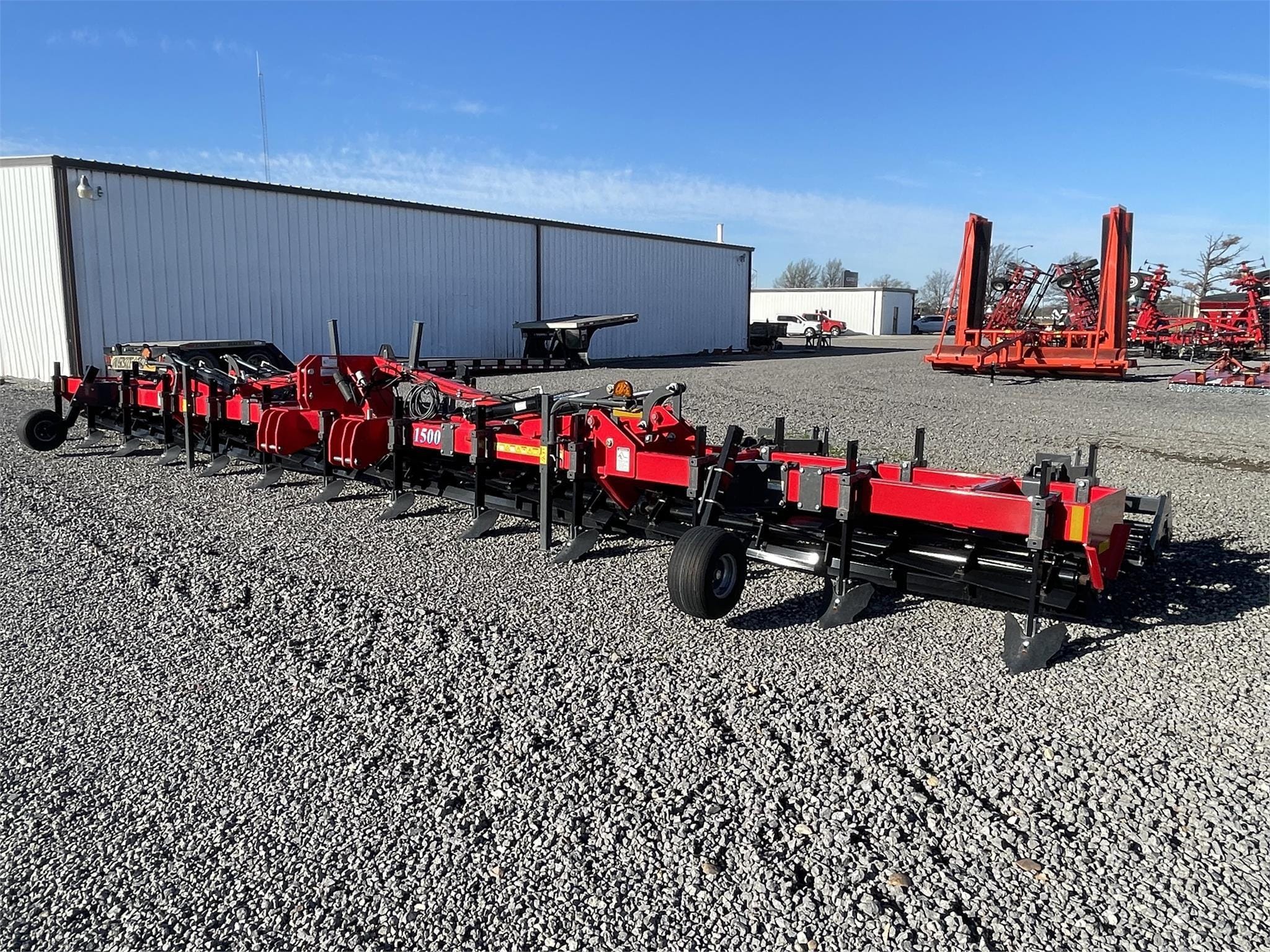 Wil-Rich 1500 Equipment Image0