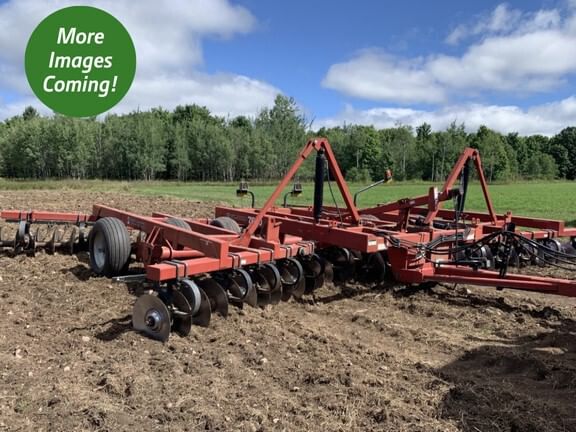 Wil-Rich 7620 Equipment Image0