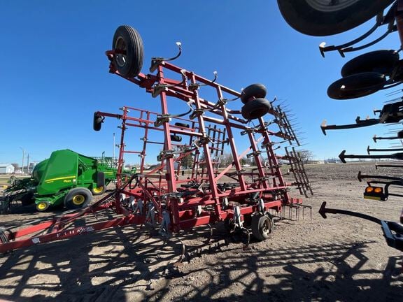 SOLD - Wil-Rich Excel Stock No. Z068055 Tillage with 40 ft | Tractor Zoom