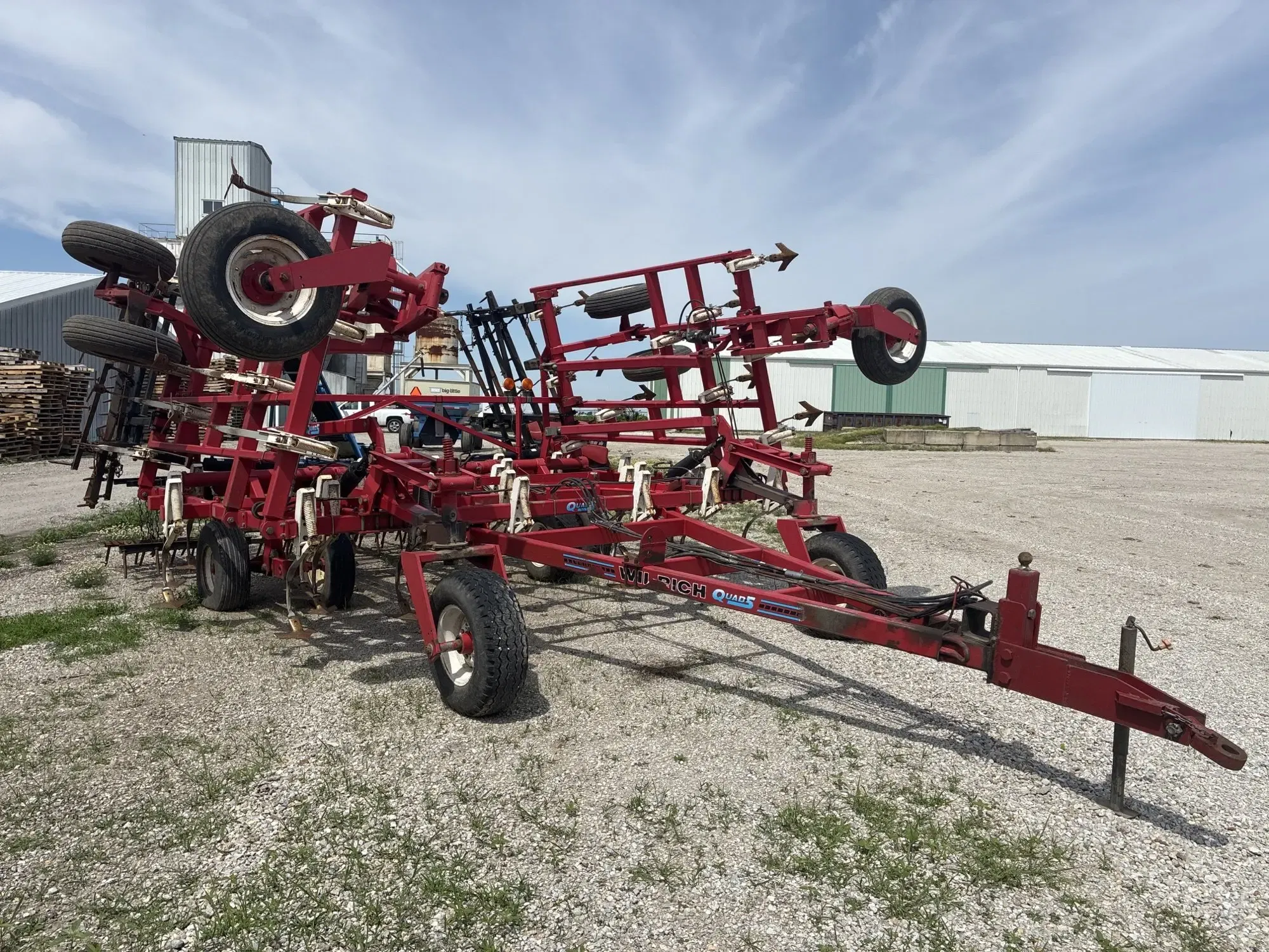 Wil-Rich Quad 5 Equipment Image0