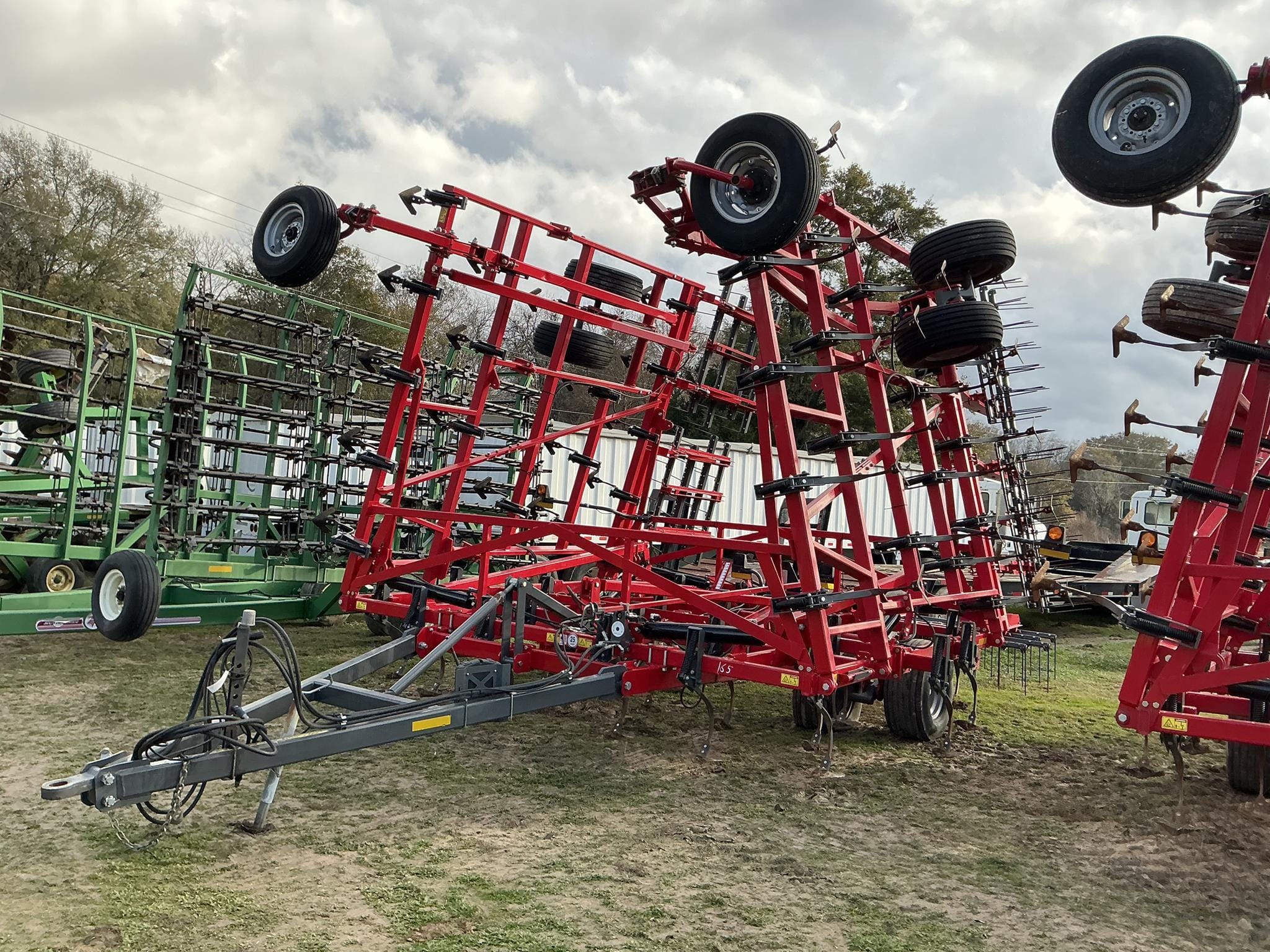 Wil-Rich XL2 Equipment Image0