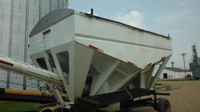 Image of Willmar 1600 equipment image 4