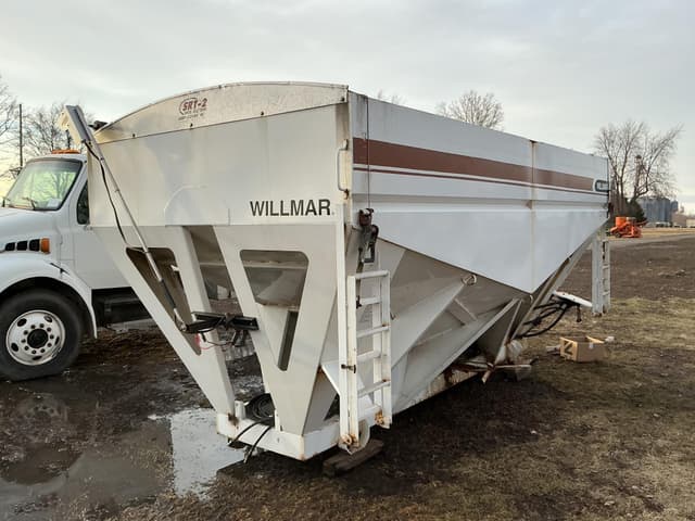 Image of Willmar 1600 equipment image 1