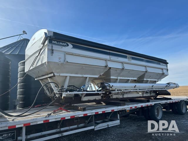 Image of Willmar Side Shooter 24 equipment image 1