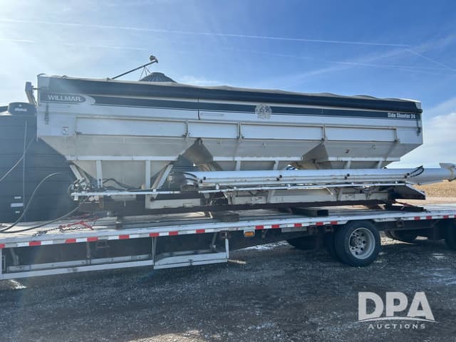 Image of Willmar Side Shooter 24 equipment image 2