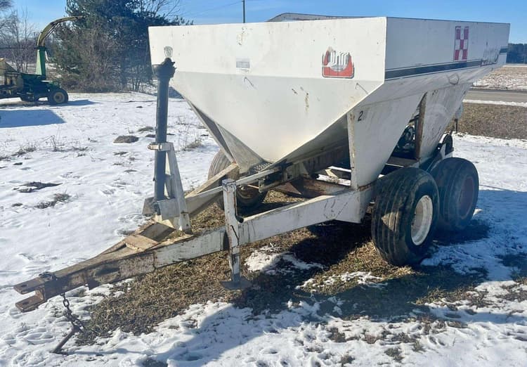 Willmar 500 Chemical Applicators Fertilizer Applicators Dry for Sale